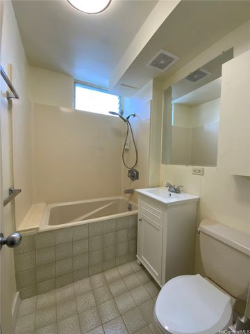 236 Liliuokalani Avenue 202, Honolulu, HI 96815