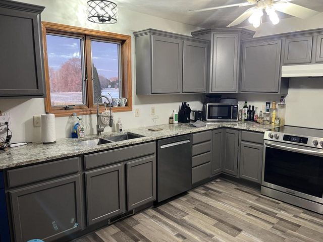 1240 Peninsula LANE, Whitewater, WI 53190