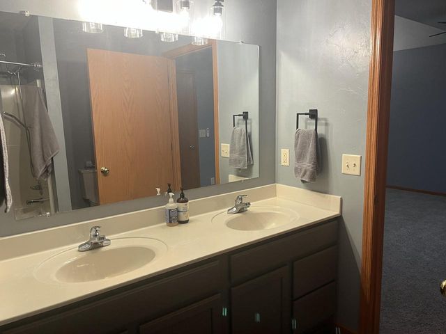 1240 Peninsula LANE, Whitewater, WI 53190