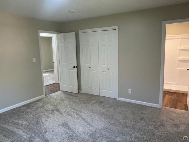 5324 SW 33rd ST, Topeka, KS 66614