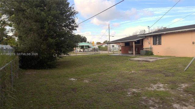 1671 NW 154th St, Miami Gardens, FL 33054