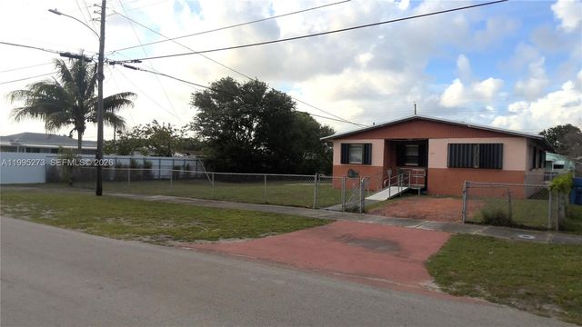 1671 NW 154th St, Miami Gardens, FL 33054