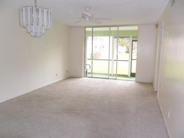 9420 S Hollybrook Lake Drive 105, Pembroke Pines, FL 33025