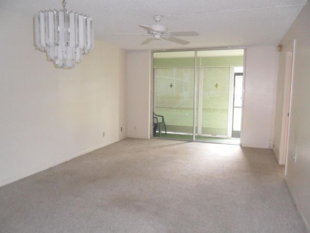 9420 S Hollybrook Lake Drive 105, Pembroke Pines, FL 33025