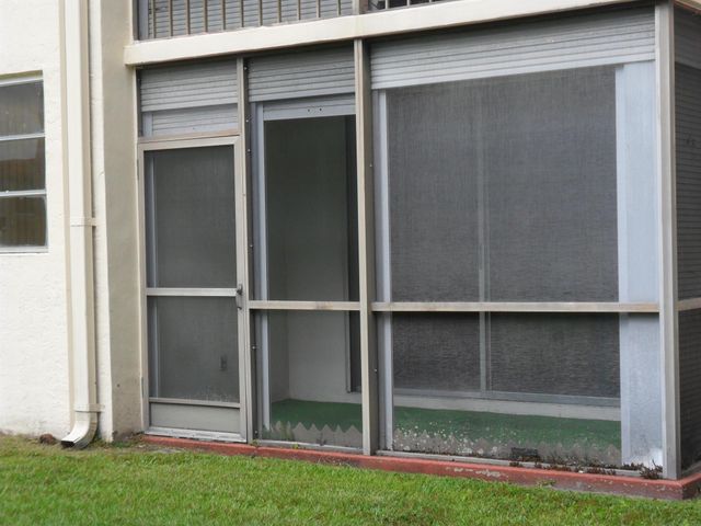 9420 S Hollybrook Lake Drive 105, Pembroke Pines, FL 33025