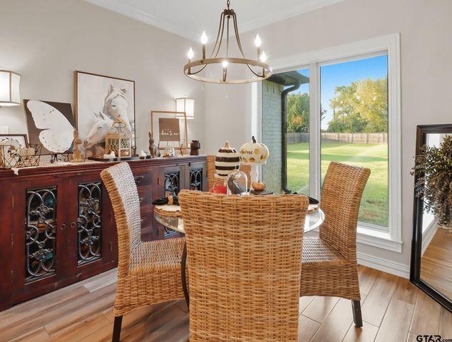 4501 Windsor Park Ln, Kilgore, TX 75662