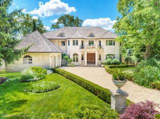 1009 Kings Lane, Glenview, IL 60025