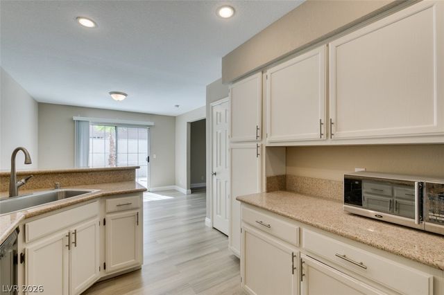 2821 Cool Water Drive, Henderson, NV 89074