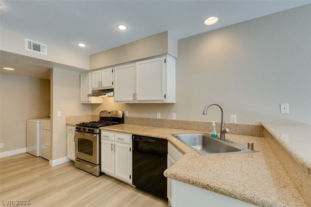 2821 Cool Water Drive, Henderson, NV 89074