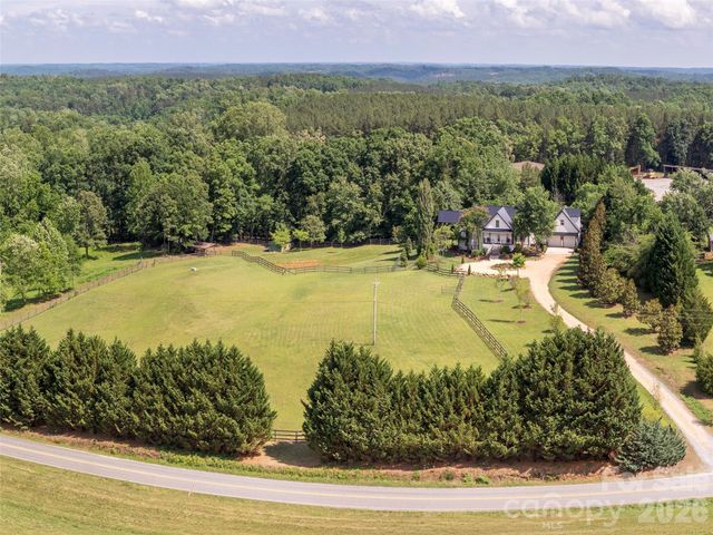 4647 Big Level Road, Mill Spring, NC 28756