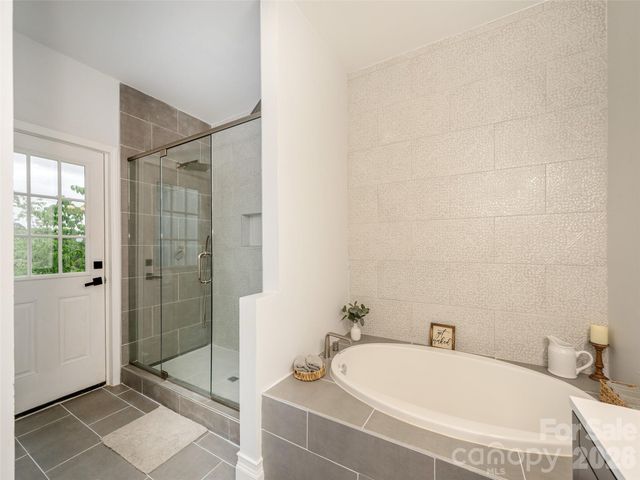 4647 Big Level Road, Mill Spring, NC 28756