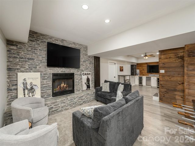 4647 Big Level Road, Mill Spring, NC 28756