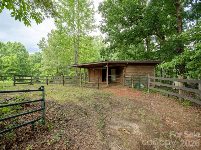 4647 Big Level Road, Mill Spring, NC 28756