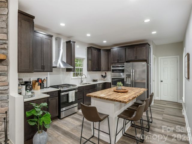 4647 Big Level Road, Mill Spring, NC 28756