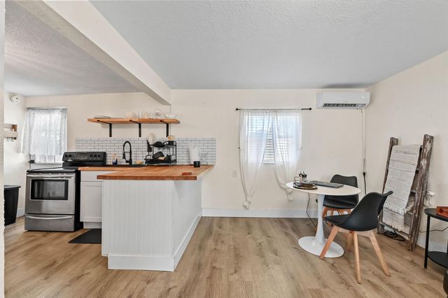 1501 N D Street, Lake Worth Beach, FL 33460