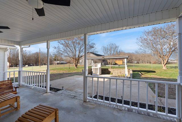 130 Osco Dr, Hohenwald, TN 38462