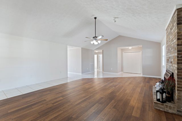 130 Osco Dr, Hohenwald, TN 38462