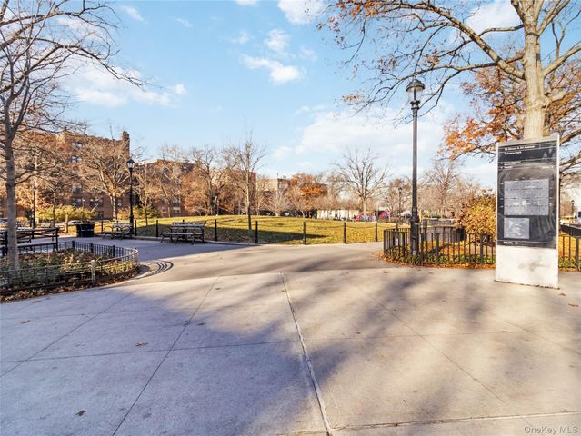 76-10 34th Avenue 1O, Jackson Heights, NY 11372