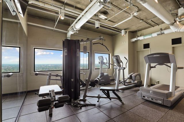 400 Groveland Avenue 910, Minneapolis, MN 55403