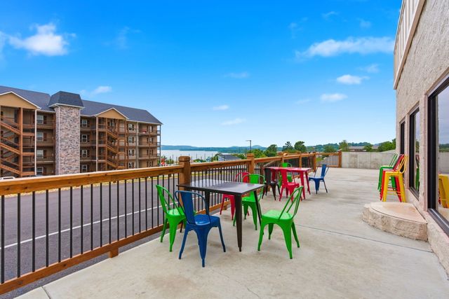 100 Getaway Circle 113, Kimberling City, MO 65686