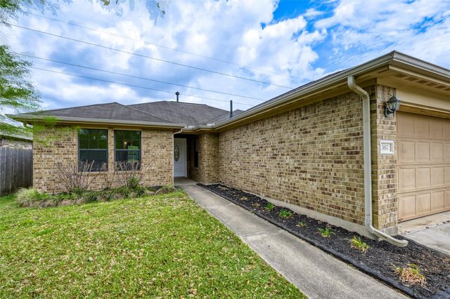 387 De Coster Boulevard, Alvin, TX 77511