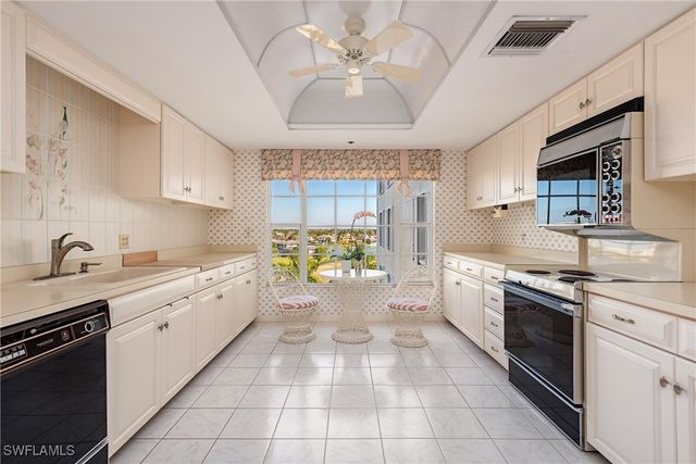 3377 Gulf Shore BLVD N 6C, Naples, FL 34103