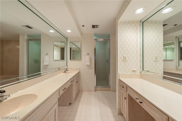 3377 Gulf Shore BLVD N 6C, Naples, FL 34103