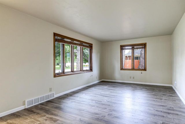 1630 E GLENDALE AVENUE, Appleton, WI 54911