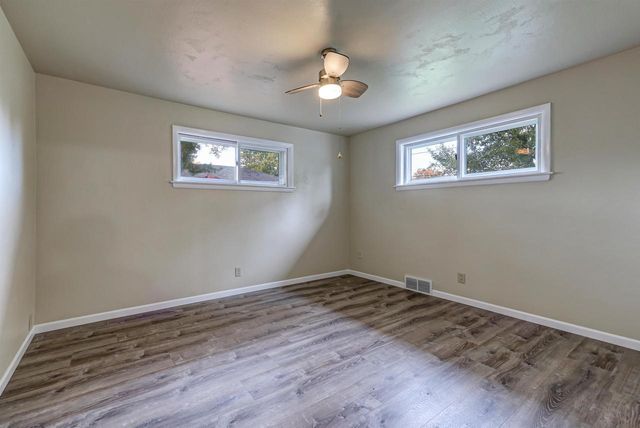 1630 E GLENDALE AVENUE, Appleton, WI 54911