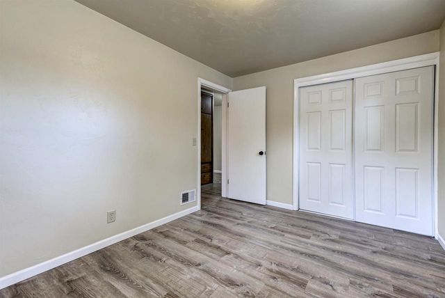 1630 E GLENDALE AVENUE, Appleton, WI 54911