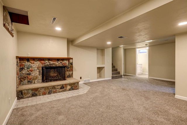 1630 E GLENDALE AVENUE, Appleton, WI 54911
