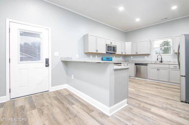 224 E Quincy Ave, Knoxville, TN 37917