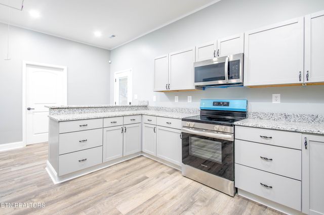 224 E Quincy Ave, Knoxville, TN 37917