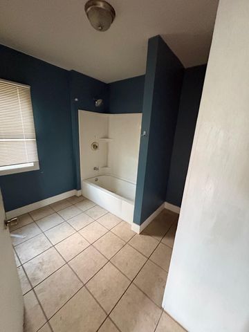 206 Reber Avenue, Waterloo, IA 50701