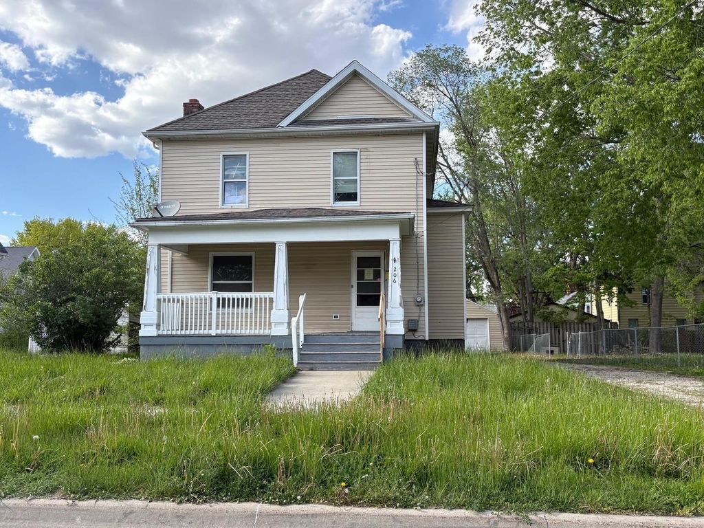 206 Reber Avenue, Waterloo, IA 50701