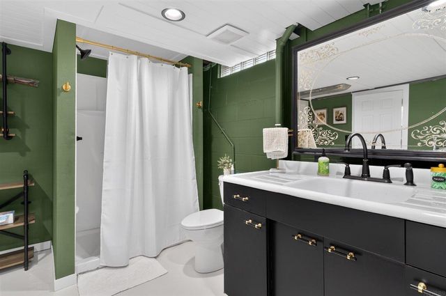 3119 Cadillac Drive, Cedar Falls, IA 50613