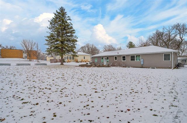 3119 Cadillac Drive, Cedar Falls, IA 50613