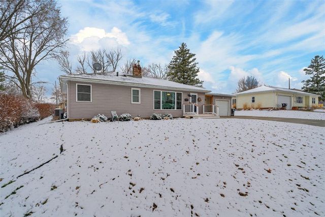 3119 Cadillac Drive, Cedar Falls, IA 50613