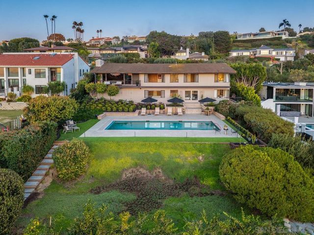 7846 Esterel Dr, La Jolla, CA 92037