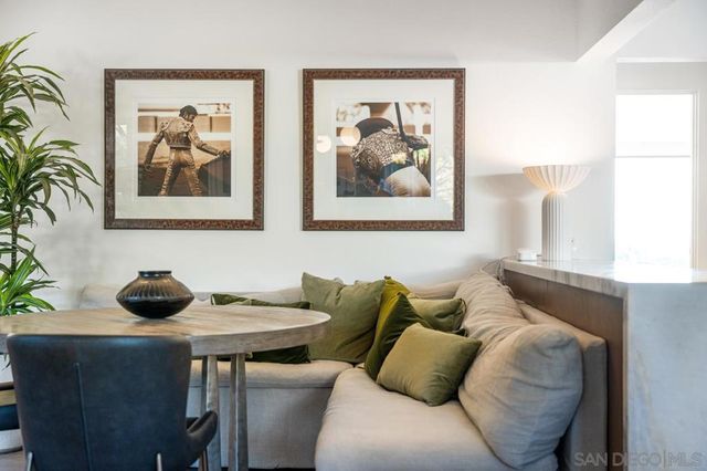 7846 Esterel Dr, La Jolla, CA 92037