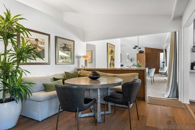 7846 Esterel Dr, La Jolla, CA 92037