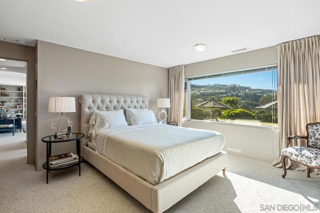 7846 Esterel Dr, La Jolla, CA 92037