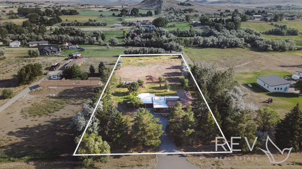 5550 Greybull Hwy, Cody, WY 82414 photo 2