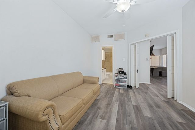 5550 Spring Valley Road C21, Dallas, TX 75254