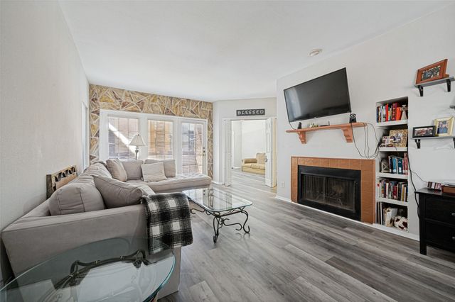 5550 Spring Valley Road C21, Dallas, TX 75254