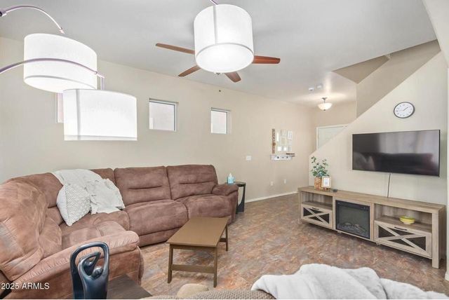 34905 N 30th Drive, Phoenix, AZ 85086