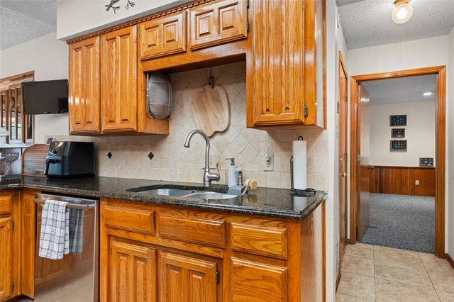 5840 Crystal Drive, Midlothian, TX 76065