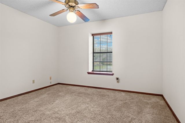 5840 Crystal Drive, Midlothian, TX 76065