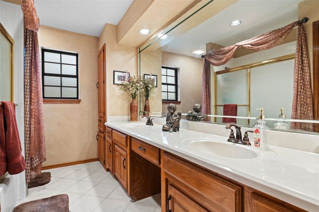 5840 Crystal Drive, Midlothian, TX 76065