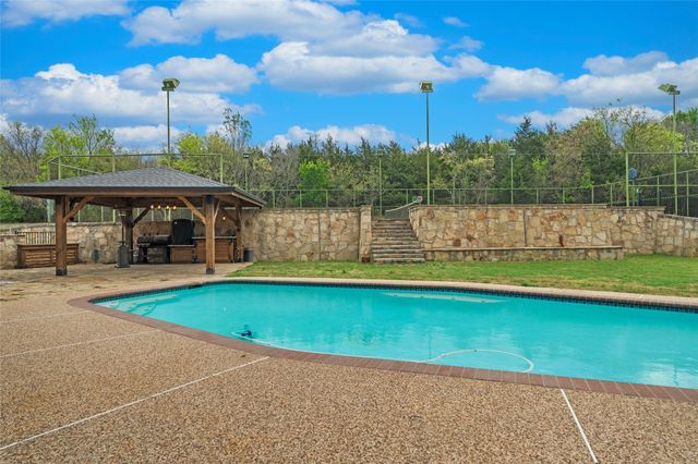 5840 Crystal Drive, Midlothian, TX 76065